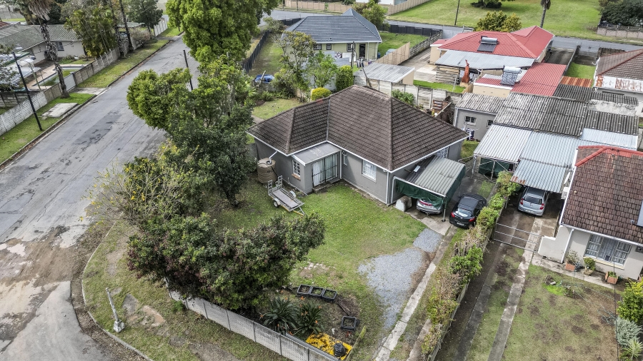 3 Bedroom Property for Sale in Cambridge West Eastern Cape